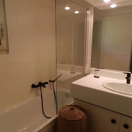 Le Lavandou, 4 Pieces, 6 Personnes - Fr-1-251-699 Apartment Le Lavandou