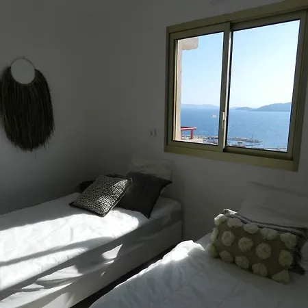 Apartment Le Lavandou, 4 Pieces, 6 Personnes - Fr-1-251-699